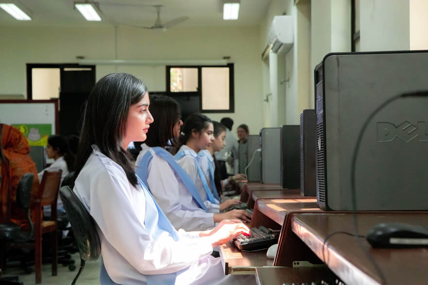 Defence-Degree-College-for-Womrn-computer-lab